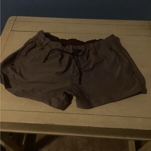Lululemon vintage plum shorts with pockets